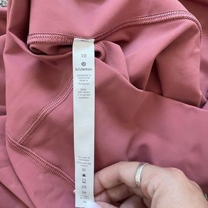 Lulu leggings darkish pink size 10